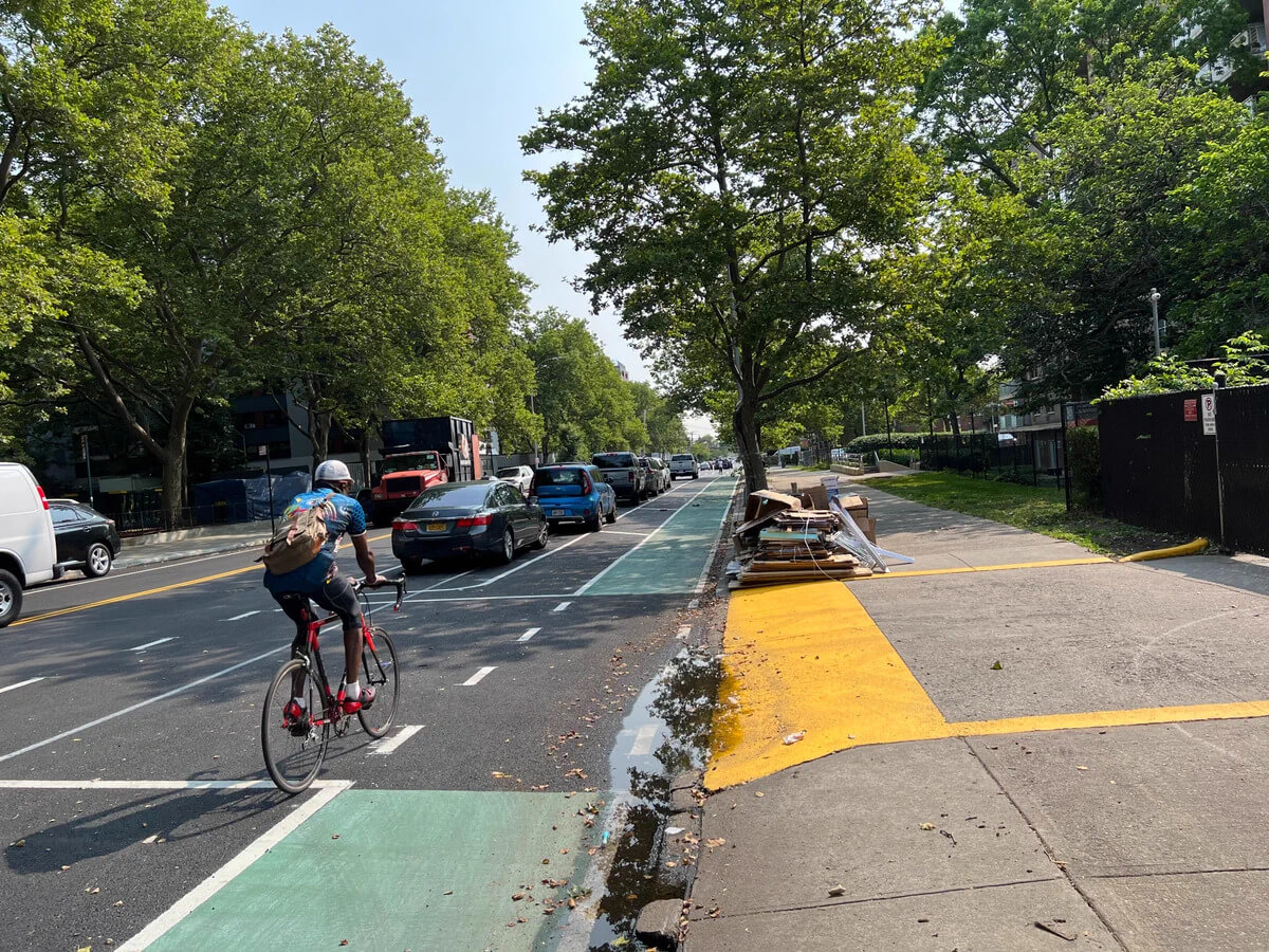 east new york protected bike lanes
