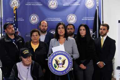 politicians at staten island migrant shelter
