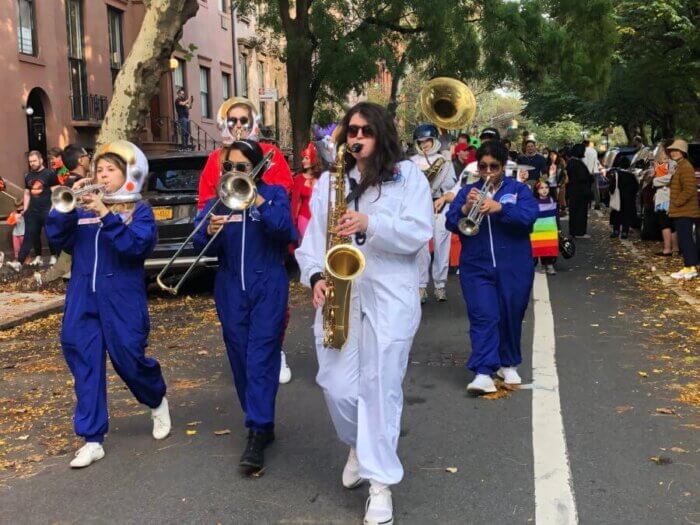 cobble hill halloween parade