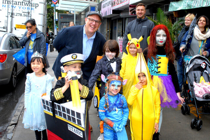 From cartoon characters to princesses, children enjoyed the festival in their cute costumes.