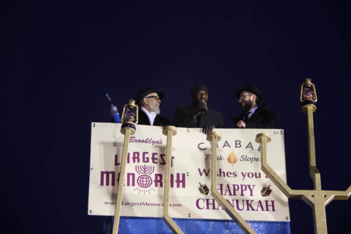 menorah grand army plaza