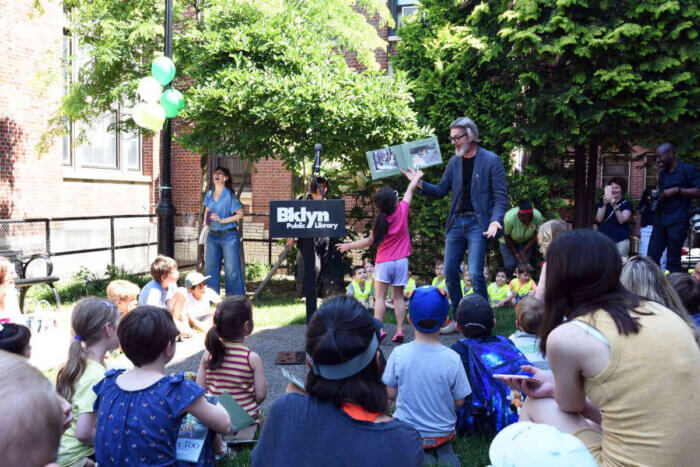 Mo Willems reads at Park Slope library