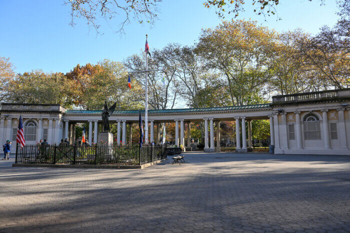 mcgolrick park colonnade