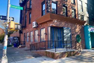 Lers Lers thai restaurant in Bed-Stuy