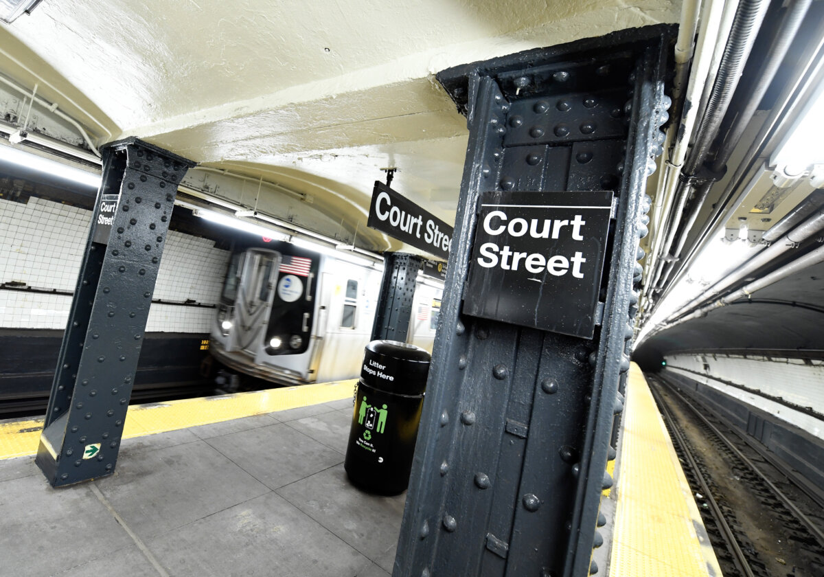 court street subway station