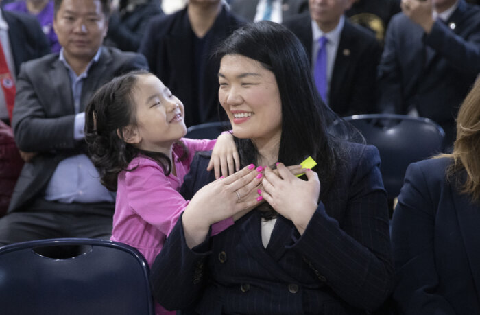 susan zhuang with daughter