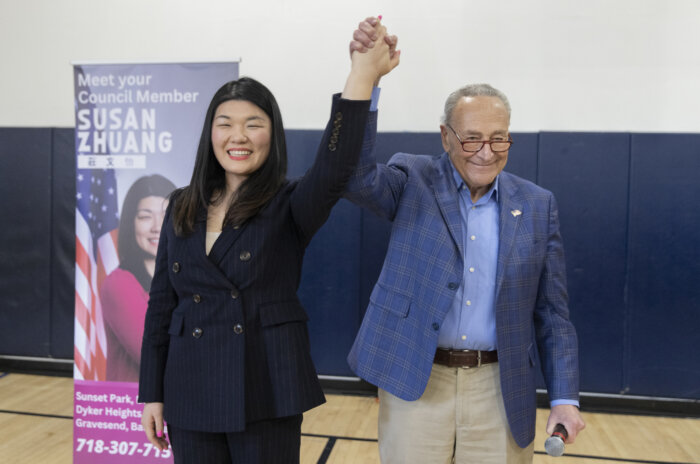 chuck schumer with susan zhuang