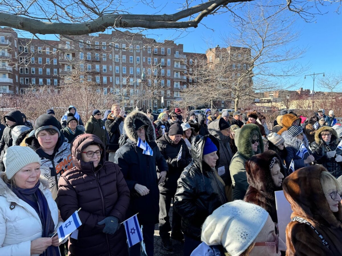 people rally marking 100 days since israeli hostages were taken by hamas