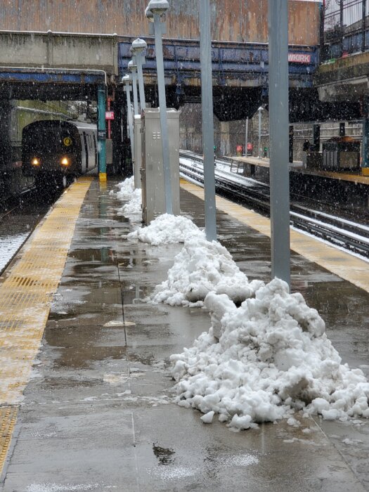 subway platform snow