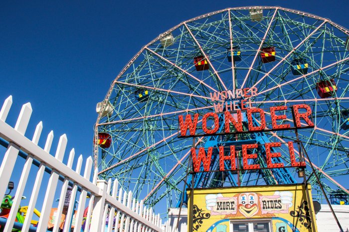 Deno's Wonder Wheel in Coney Island