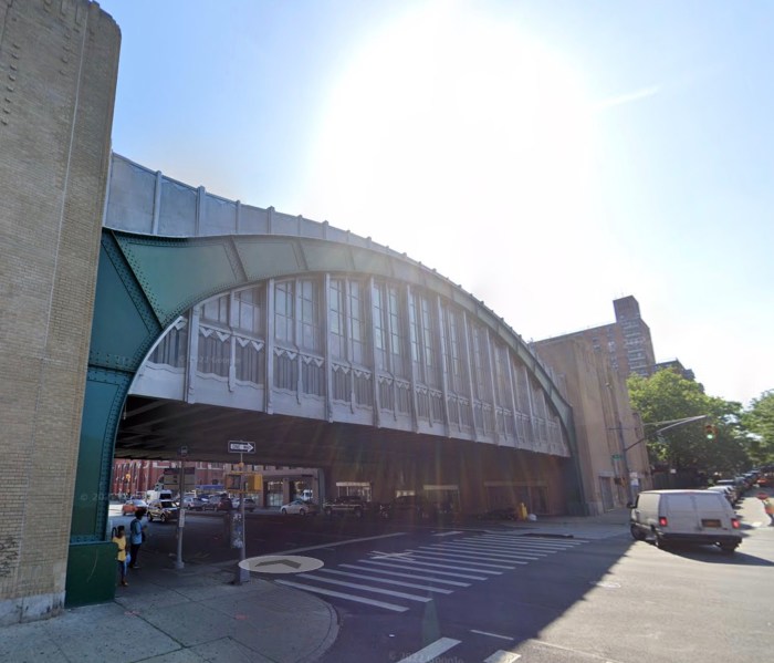 4th avenue-9th street subway station