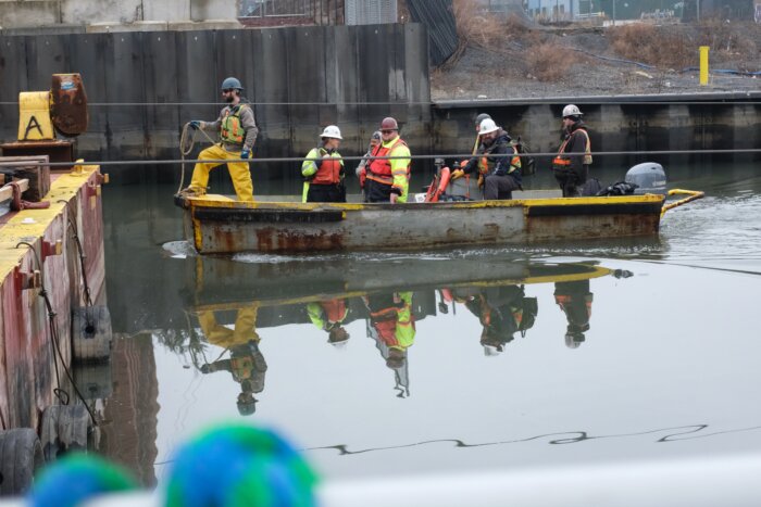 superfund cleanup workers in gowanus canal