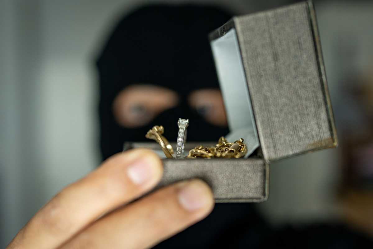 jewel thief