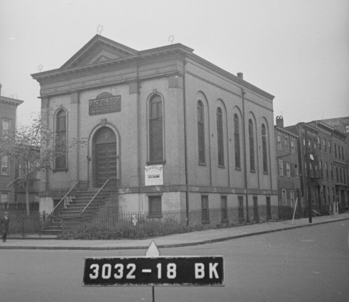 Historic photo of Williamsburg church