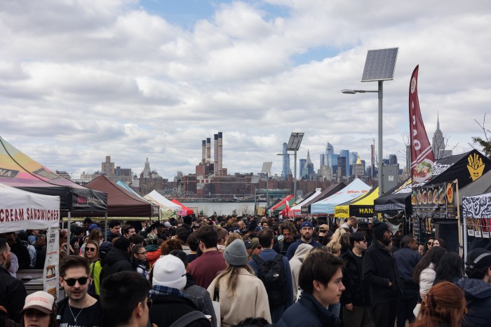 smorgasburg in williamsburg