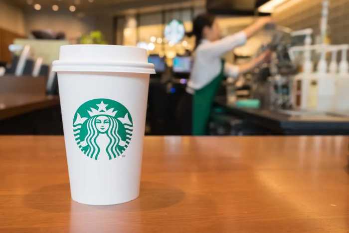 STARBUCKS-e1533132122110-1024×684-1