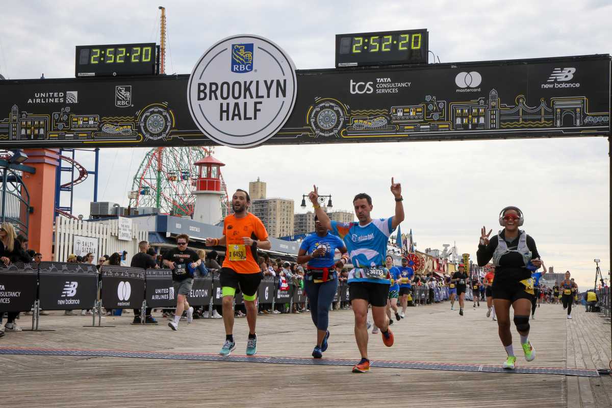 brooklyn half marathon finish line