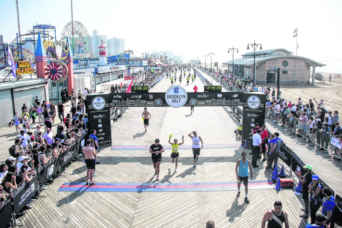 brooklyn half marathon finish line