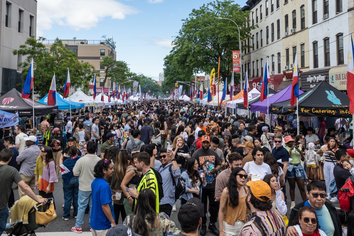 NY: The Fabulous Fifth Avenue Fair