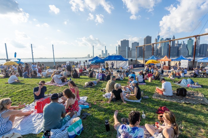 brooklyn bridge park concert