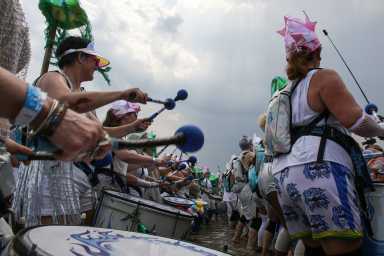 Brooklyn, NY : Coney Island Mermaid Parade on June 22, 2024. Photo by Erica Price
