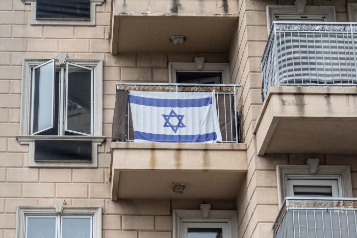 israeli flag in brighton beach
