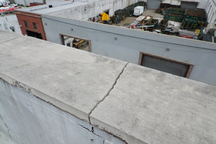 wall crack greenpoint
