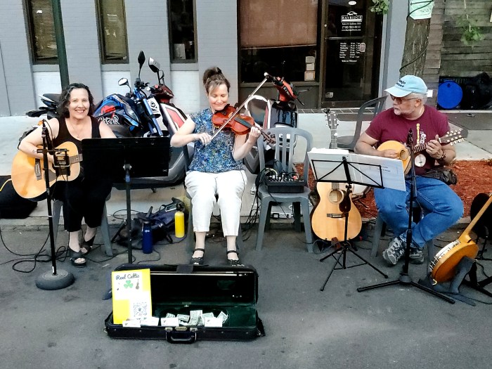 Live music filled the air, giving kiddos a soundtrack to dance and play to.