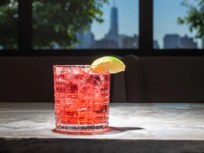 cocktail at psaraki