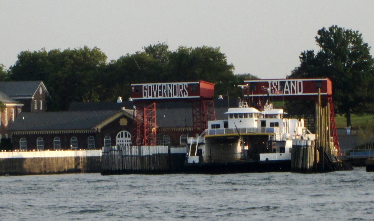 Fresh funding assures Brooklyn ferry service to Governors Island for rest of season • Brooklyn Paper
