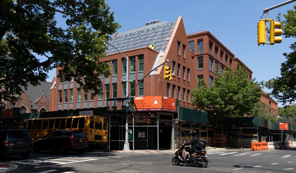 crown heights hebron development