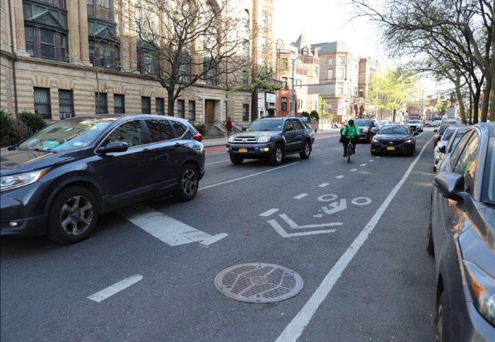 bedford avenue bike lanes