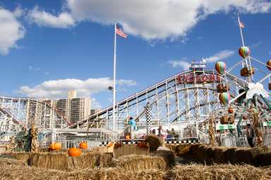 halloween harvest at Luna Park