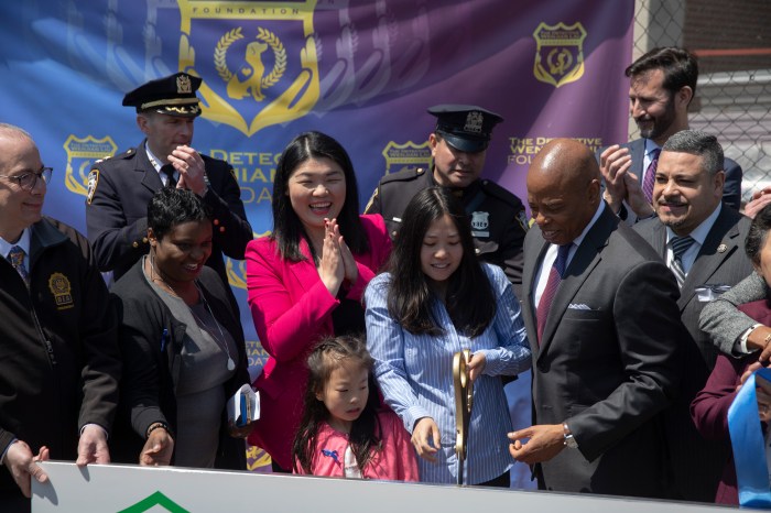 susan zhuang ribbon cutting
