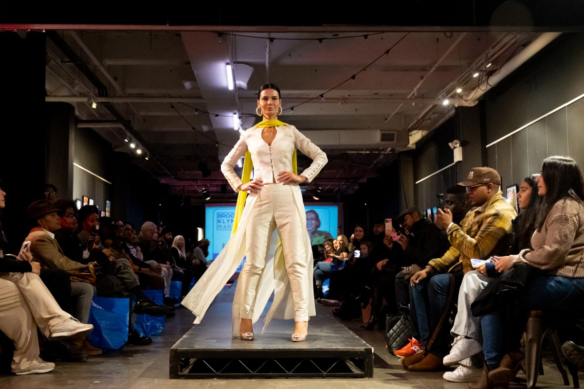 woman posing at brooklyn fashion show
