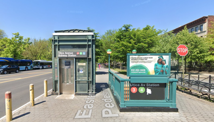 crown heights subway stabbing