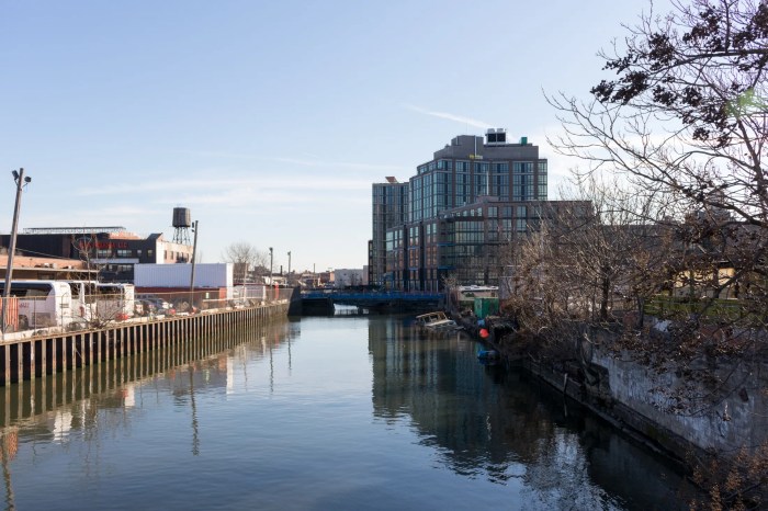 gowanus from union street bridge