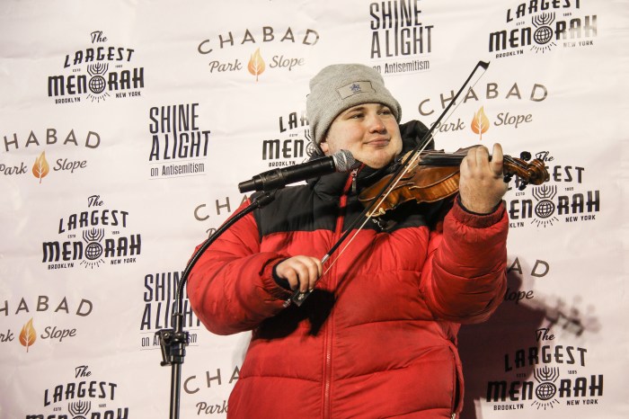 ethan bonn violin at menorah lighting