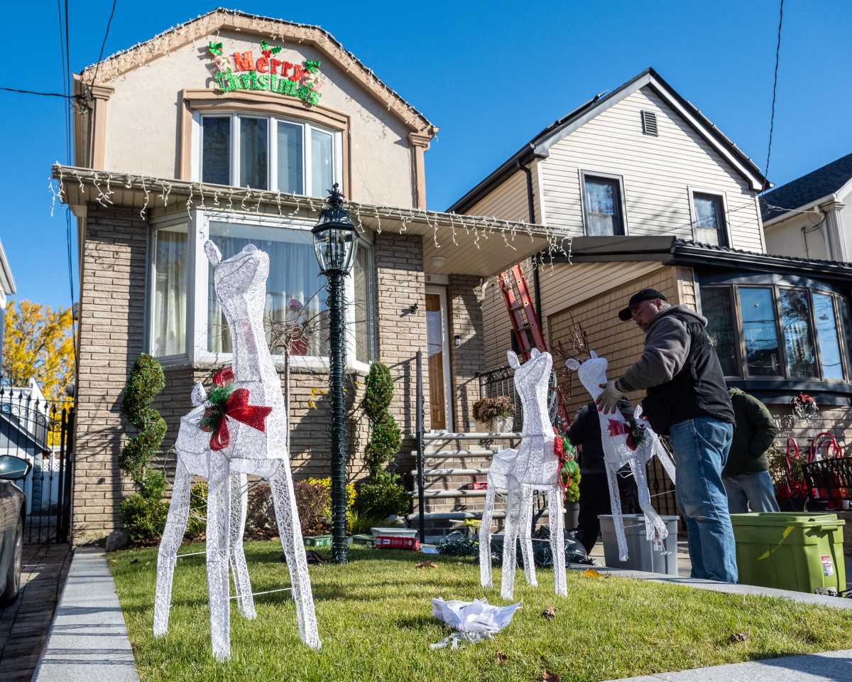 shinecraft holiday decorations