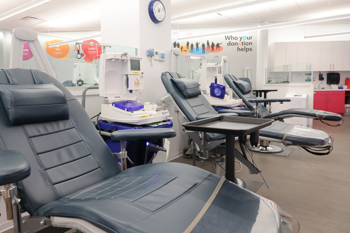 Red Cross Seeks Donors As National Blood Supply Drops 25 Percent