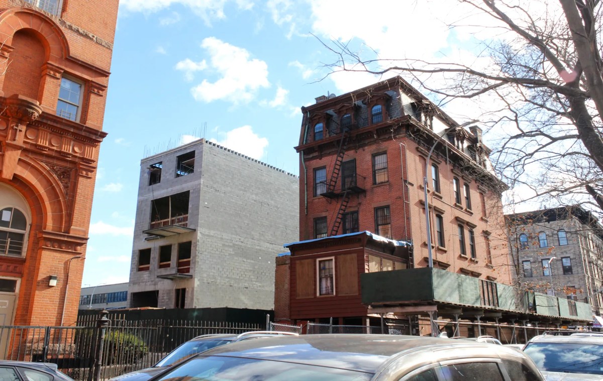 bed-stuy-285-willoughby-ave-291-willoughby-ave-jan2025-brownstoner-abs-1 (1)