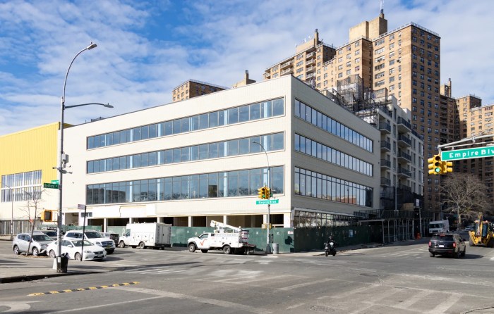 lidl and apartments in crown heights