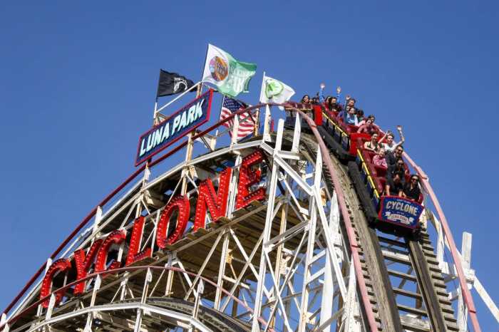 luna park cyclone