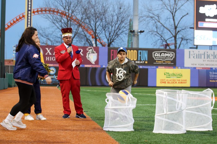 king henry cyclones game