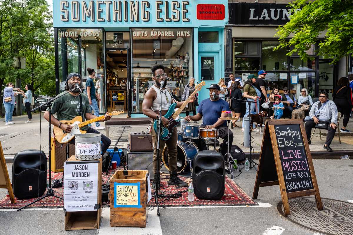 NY: The Fabulous Fifth Avenue Fair