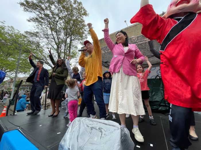 shalom dragon festival