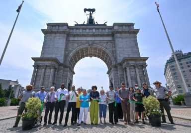 grand army plaza arch ribbon cutting