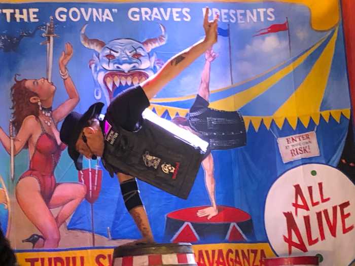 ShortyHandStand