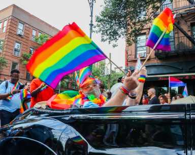 spread-brooklyn-pride-takes-over-park-slopes-fifth-avenue-2022-06-17010,BC,PRINT_WEB