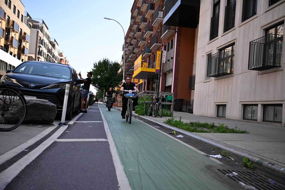 bedford avenue bike lane